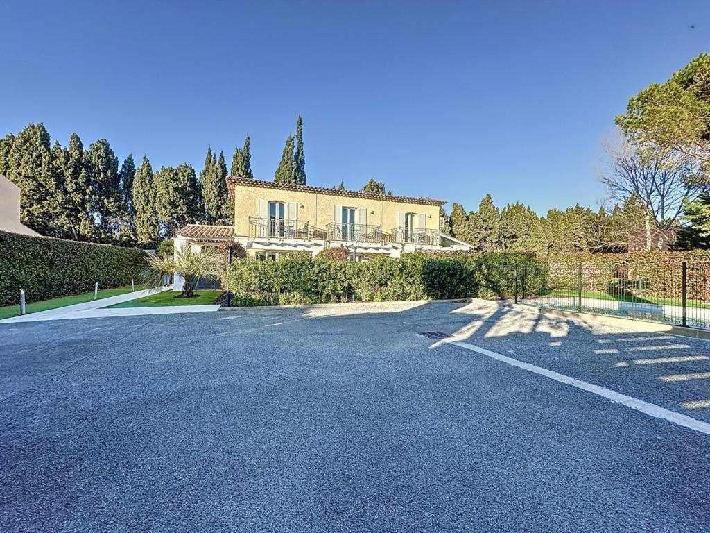 Le Clos De Saint Aygulf Exterior photo